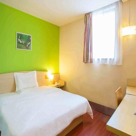 7 Days Inn Haikou Nansha Road City Plaza Buitenkant foto